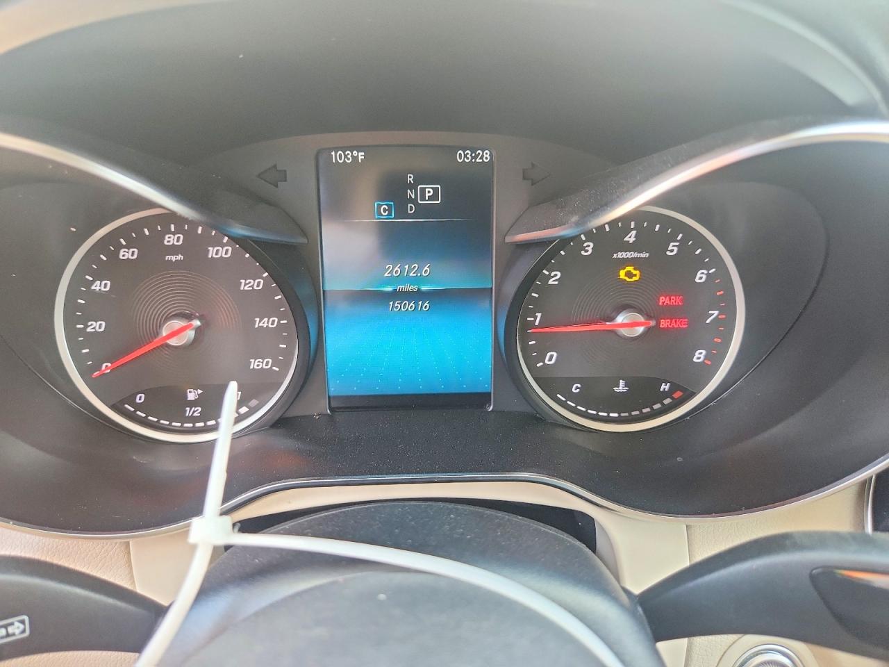 2020 Mercedes-benz Glc class VIN WDC0G8DB1LF736687 COPART salvage auction — Minor Dent/Scratches, KS - DEALER ONLY CLEAN TITLE (P), sold $7,300 on 2026-08-28 (photo 9)