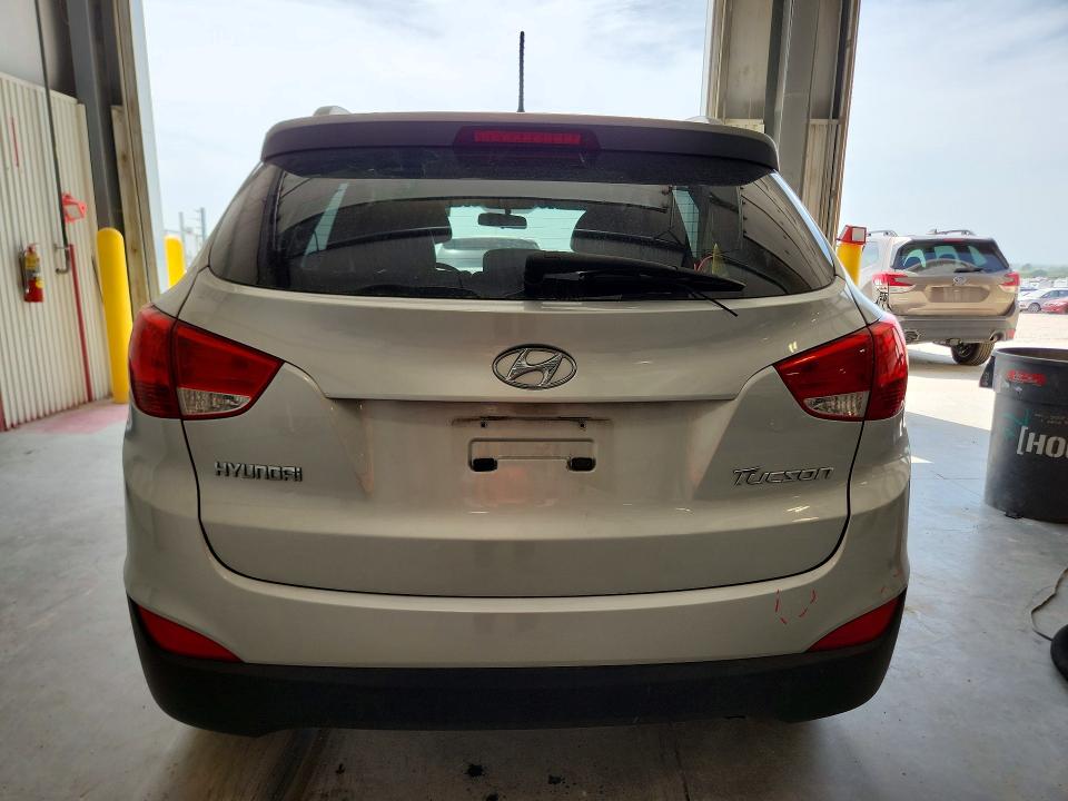 2012 Hyundai Tucson VIN KM8JU3AC2CU469666 COPART salvage auction — FRONT END, Ne - Cert Of Title-Salvage, sold $225 on 2026-07-28 (photo 6)