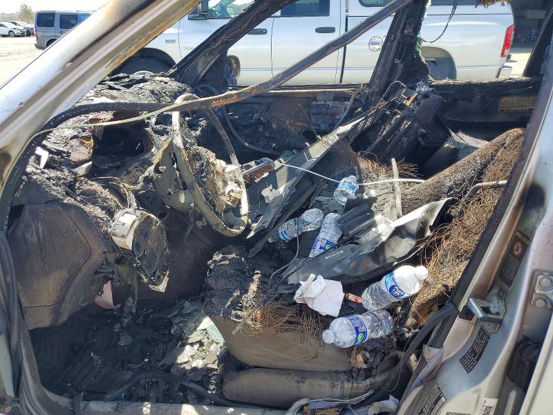 2000 Mercedes-benz E-klasse VIN WDBJH65J2YB117580 COPART salvage auction — INTERIOR BURN, Ca - Non-Repairable Vehicle Cert, sold $125 on 2026-07-06 (photo 7)