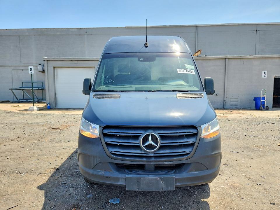 2019 Mercedes-benz Sprinter VIN WD4PF0CD6KP040983 COPART salvage auction — MINOR DENT/SCRATCHES, Md - Certificate Of Title, sold $9,500 on 2026-07-29 (photo 5)