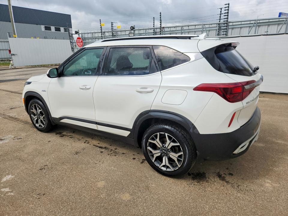 2021 Kia Seltos VIN KNDERCAA3M7071422 COPART salvage auction — MINOR DENT/SCRATCHES, AB - BOS - ACTIVE, sold $9,100 on 2026-07-29 (photo 2)
