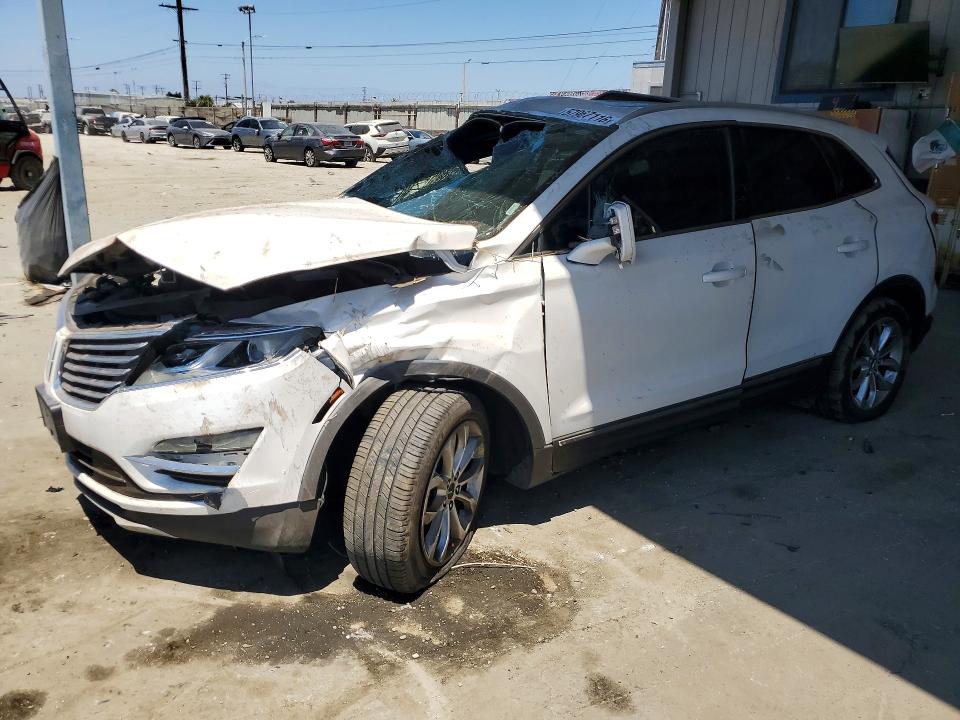 2015 Lincoln Mkz VIN 5LMCJ1A90FUJ15866 COPART salvage auction — ROLLOVER, Ca - Salvage Certificate, sold $425 on 2026-07-02 (photo 1)