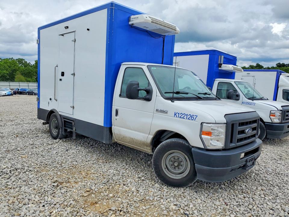 2023 Ford Econoline VIN 1FDWE3FK9PDD09731 COPART salvage auction — MINOR DENT/SCRATCHES, Oh - Certificate Of Title, sold $11,500 on 2026-07-27 (photo 4)