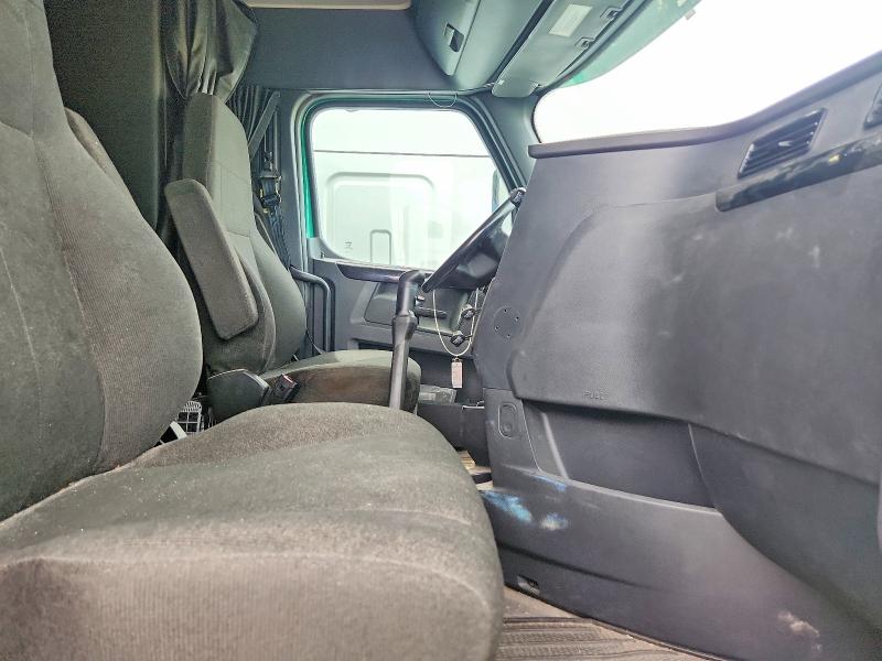 2023 Freightliner Cascadia 126 VIN 3AKJHHDR1PSNW6890 COPART salvage auction — WATER/FLOOD, NE - CERT OF TITLE-SALVAGE, sold $38,500 on 2026-07-16 (photo 5)