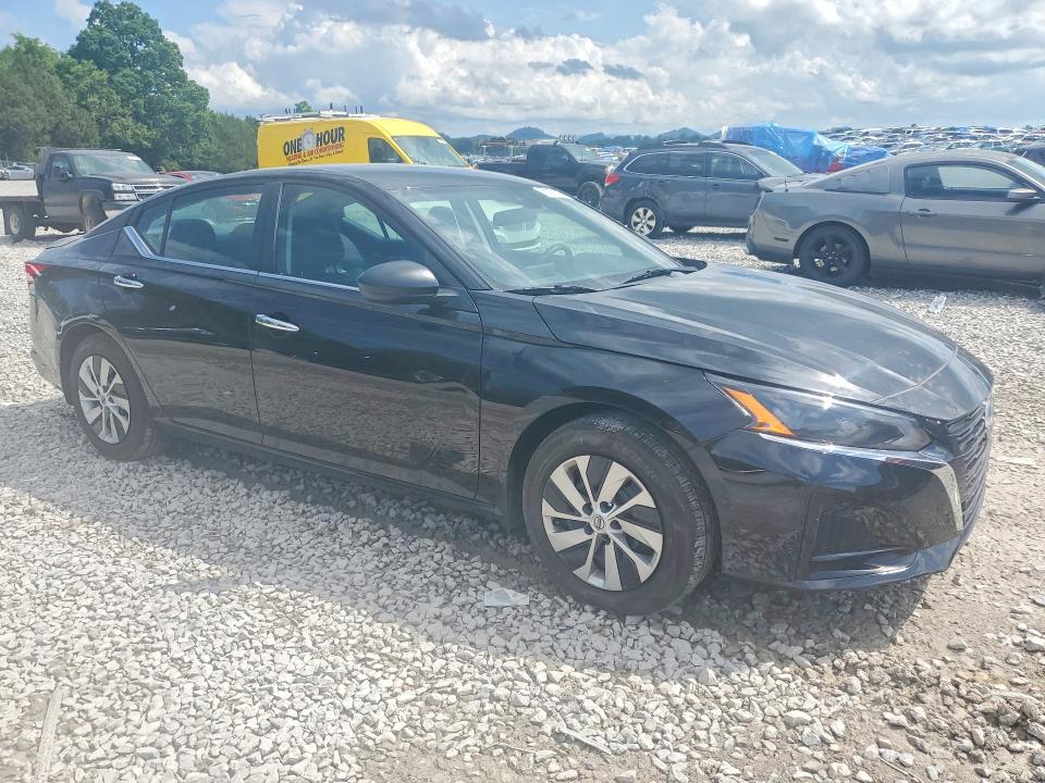 2025 Nissan Altima VIN 1N4BL4BV8SN344039 COPART salvage auction — REAR END, Tn - Salvage Certificate, sold $8,100 on 2026-07-02 (photo 4)