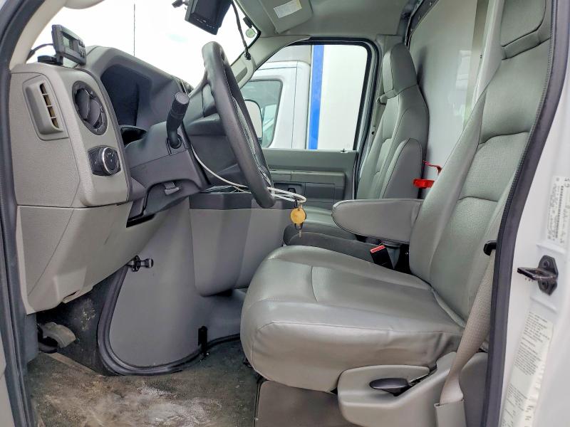 2023 Ford E-350 VIN 1FDWE3FK5PDD09760 COPART salvage auction — MINOR DENT/SCRATCHES, Oh - Certificate Of Title, sold $11,500 on 2026-07-27 (photo 7)