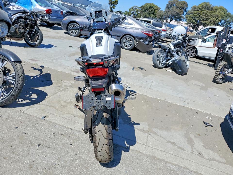 2021 BMW VIN WB10B1801M6E71033 COPART salvage auction — FRONT END, Ca - Salvage Certificate, sold $2,350 on 2026-07-16 (photo 4)