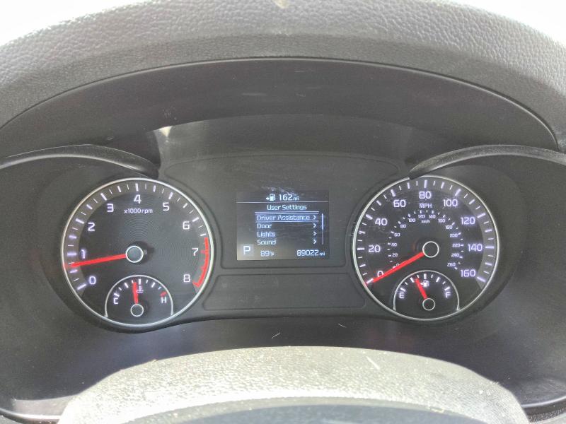 2019 Kia Optima VIN 5XXGT4L33KG356673 COPART salvage auction — NORMAL WEAR, LA - CERTIFICATE OF TITLE, sold $5,200 on 2026-07-23 (photo 9)