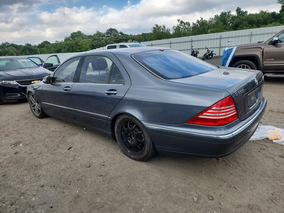 2005 Mercedes-benz S class VIN WDBNG84J95A455934 COPART salvage auction — MINOR DENT/SCRATCHES, MA - CERTIFICATE OF TITLE, sold $450 on 2026-07-15 (photo 2)