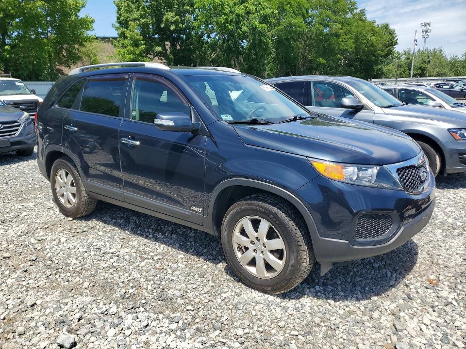 2012 Kia Sorento VIN 5XYKTDA23CG296816 COPART salvage auction — WATER/FLOOD, Ma - Cert Of Title-Reconstrctd Fld, sold $1,700 on 2026-07-06 (photo 4)