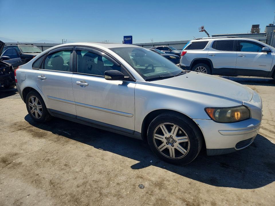 2006 Volvo S40 VIN YV1MS390362181585 COPART salvage auction — REAR END, Ca - Salvage Certificate, sold $200 on 2026-07-06 (photo 4)