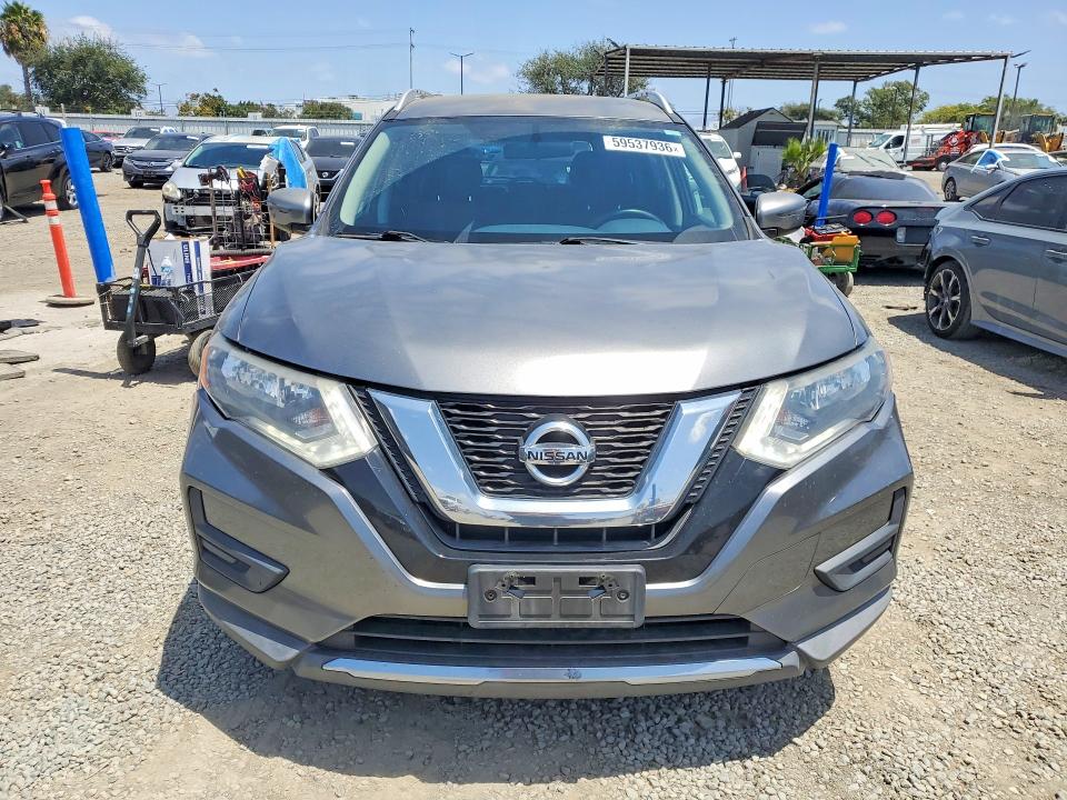 2017 Nissan Rogue VIN KNMAT2MT4HP522886 COPART salvage auction — MINOR DENT/SCRATCHES, Ca - Dis/Dlr/Exp Only Clean Title, sold $500 on 2026-07-10 (photo 5)