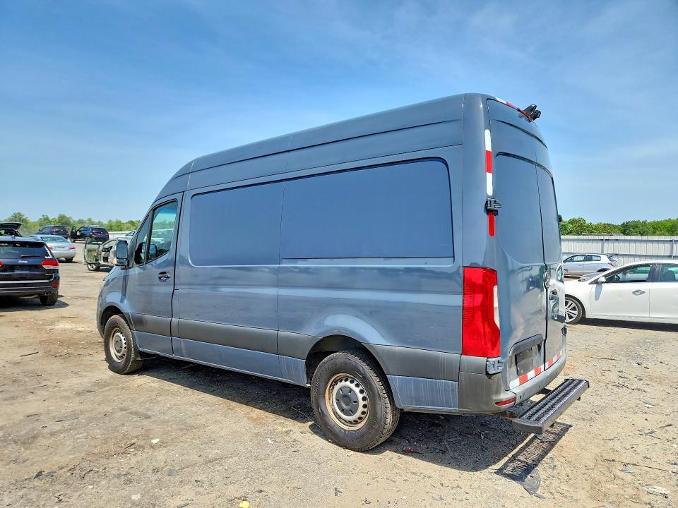 2019 Mercedes-benz Sprinter VIN WD4PF0CD6KP040983 COPART salvage auction — MINOR DENT/SCRATCHES, Md - Certificate Of Title, sold $9,500 on 2026-07-29 (photo 2)