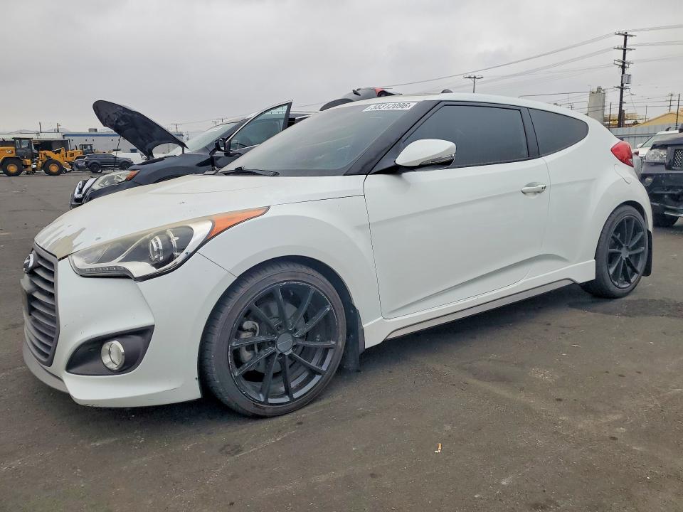 2016 Hyundai Veloster VIN KMHTC6AE0GU282172 COPART salvage auction — MINOR DENT/SCRATCHES, Ca - Dis/Dlr/Exp Only Clean Title (P), sold $1,300 on 2026-07-15 (photo 1)