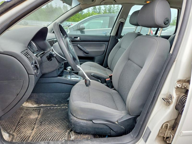 2009 Volkswagen Golf VIN 9BWEL41J594019859 COPART salvage auction — MINOR DENT/SCRATCHES, ON - PERMIT NO BRAND - UNFIT, sold $300 on 2026-07-08 (photo 7)