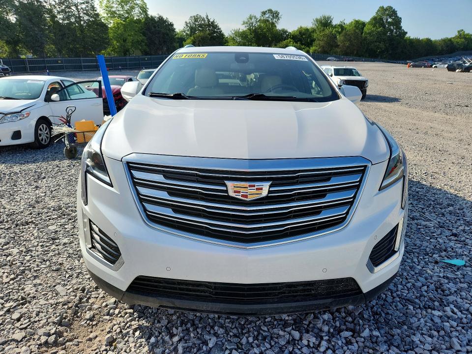 2017 Cadillac Xt5 VIN 1GYKNERS9HZ215101 COPART salvage auction — NORMAL WEAR, Tn - Certificate Of Title, sold $11,200 on 2026-07-02 (photo 5)
