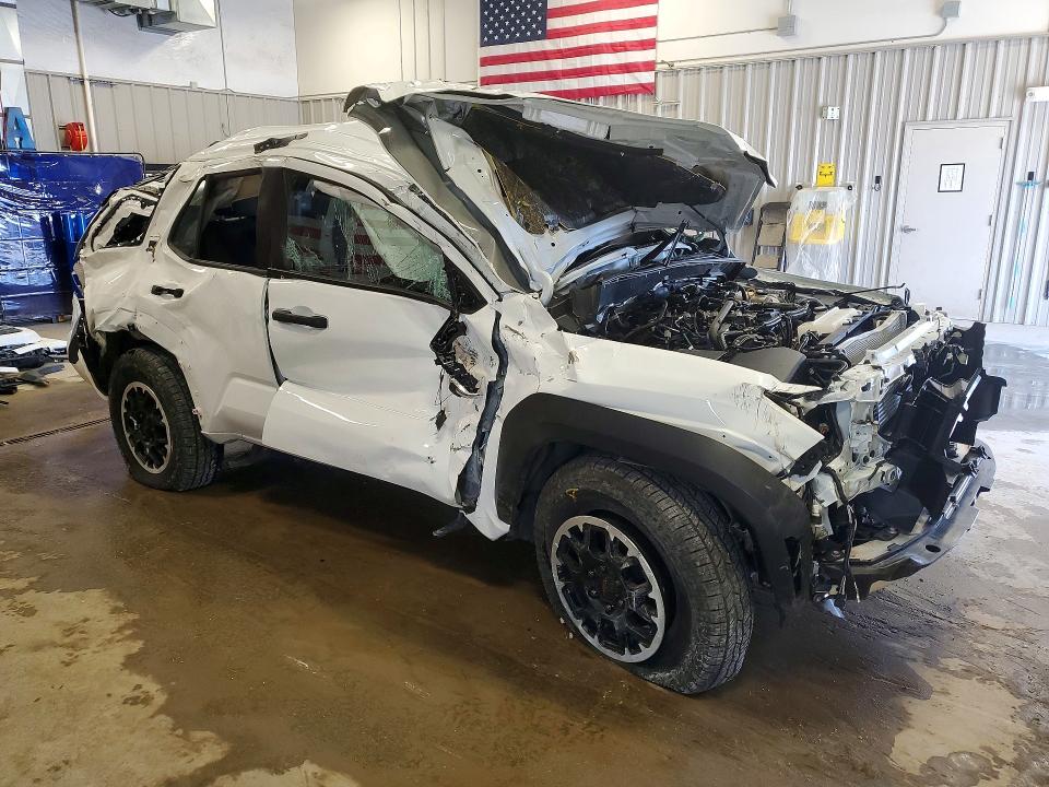 2025 Toyota 4runner VIN JTEVA5BR3S5000894 COPART salvage auction — ROLLOVER, Wy - Cert Of Title-Salvage, sold $5,400 on 2026-07-29 (photo 4)