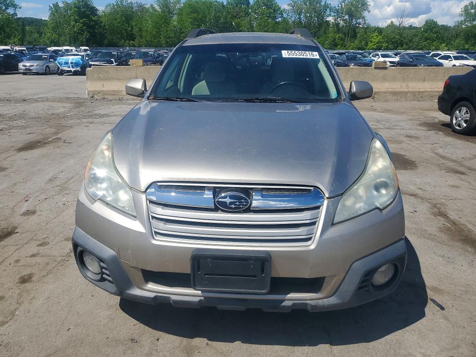 2014 Subaru Outback VIN 4S4BRBCC3E3204406 COPART salvage auction — MINOR DENT/SCRATCHES, KY - RED SALVAGE NON-REBUILDABLE, sold $450 on 2026-08-20 (photo 5)