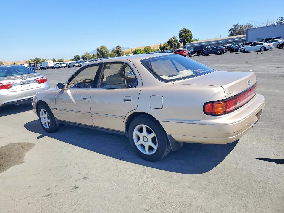 1993 Toyota Camry VIN JT2VK12E8P0216910 COPART salvage auction — FRONT END, CA - SALVAGE ACQUISITION BILLOFSALE, sold $700 on 2026-07-21 (photo 2)