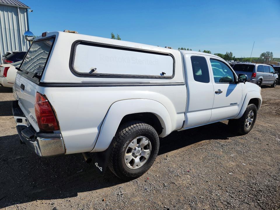 2015 Toyota Tacoma VIN 5TFUU4EN4FX112429 COPART salvage auction — REAR END, ON - PERMIT NO BRAND - FIT, sold $4,600 on 2026-07-21 (photo 3)