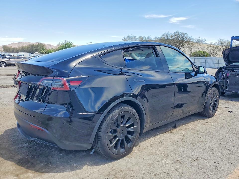 2025 Tesla Model y VIN 7SAYGAEE7SF239402 COPART salvage auction — FRONT END, NV - SALVAGE TITLE, sold $10,900 on 2026-07-23 (photo 3)