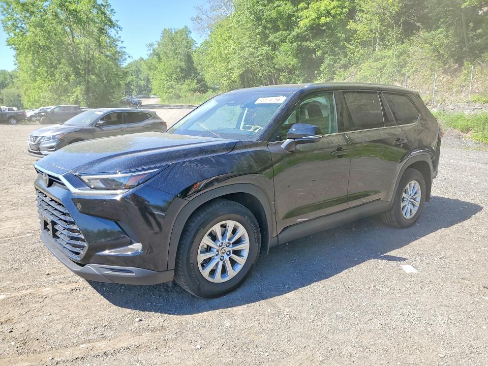 2025 Toyota Highlander VIN 5TDAAAB56SS087757 — COPART salvage auction photo