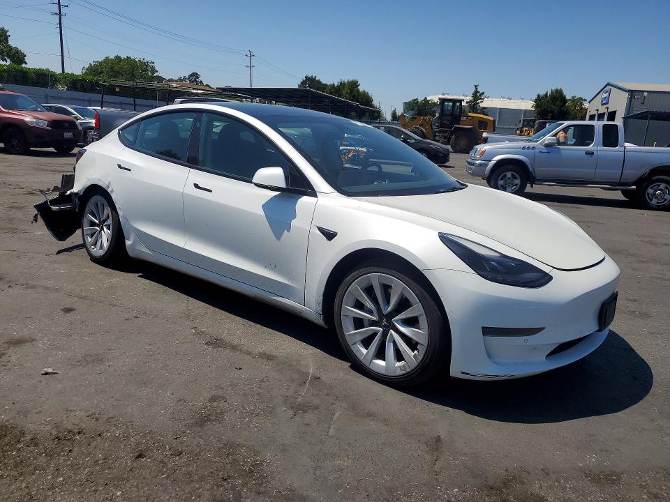 2022 Tesla Model 3 VIN 5YJ3E1EA0NF185682 COPART salvage auction — REAR END, Ca - Salvage Certificate, sold $5,300 on 2026-07-07 (photo 4)