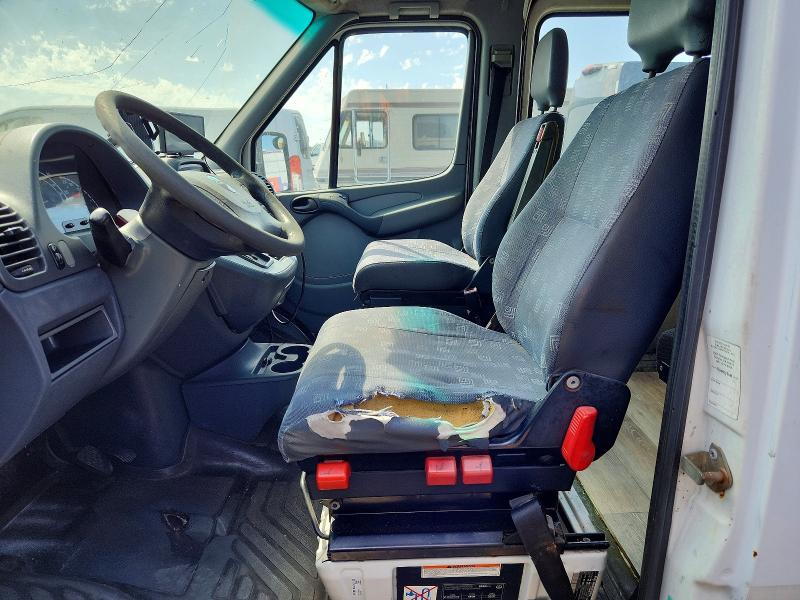 2005 Sprinter 2500 sprin VIN WD2PD644255746896 COPART salvage auction — SIDE, CA - DIS/DLR/EXP ONLY CLEAN TITLE, sold $125 on 2026-07-17 (photo 7)