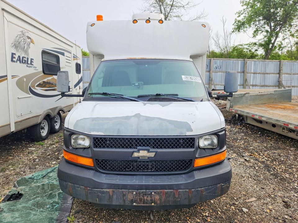 2006 Chevrolet Express 2500 VIN 1GBJG31U961219663 COPART salvage auction — NORMAL WEAR, WI - CERTIFICATE OF TITLE, sold $525 on 2026-07-09 (photo 5)