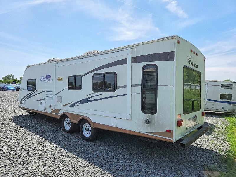 2011 Foresriver VIN 5ZT2FETBXBA003355 COPART salvage auction — BURN, MI - CERTIFICATE OF TITLE, sold $1,850 on 2026-07-31 (photo 3)