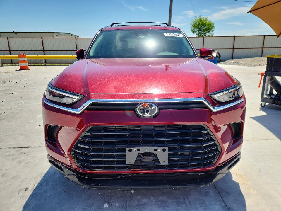 2025 Toyota Highlander VIN 5TDACAB53SS052779 COPART salvage auction — SIDE, TX - SALVAGE VEHICLE TITLE, sold $24,300 on 2026-07-21 (photo 5)