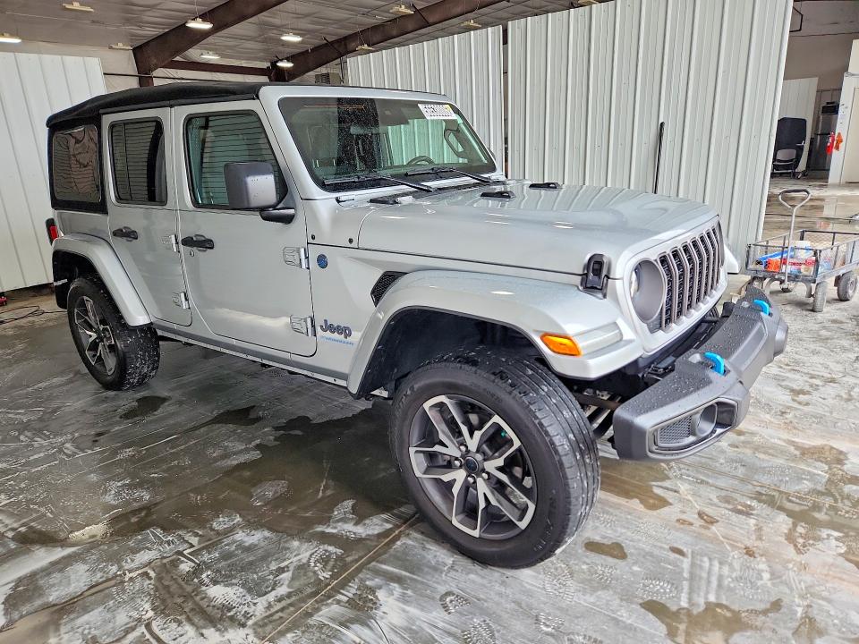 2024 Jeep Wrangler / VIN 1C4RJXN62RW186760 COPART salvage auction — MINOR DENT/SCRATCHES, Il - Certificate Of Title, sold $20,250 on 2026-07-02 (photo 4)