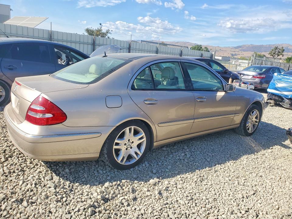 2003 Mercedes-benz E-class VIN WDBUF70J23A350180 COPART salvage auction — NORMAL WEAR, CA - DIS/DLR/EXP ONLY CLEAN TITLE, sold $900 on 2026-07-09 (photo 3)