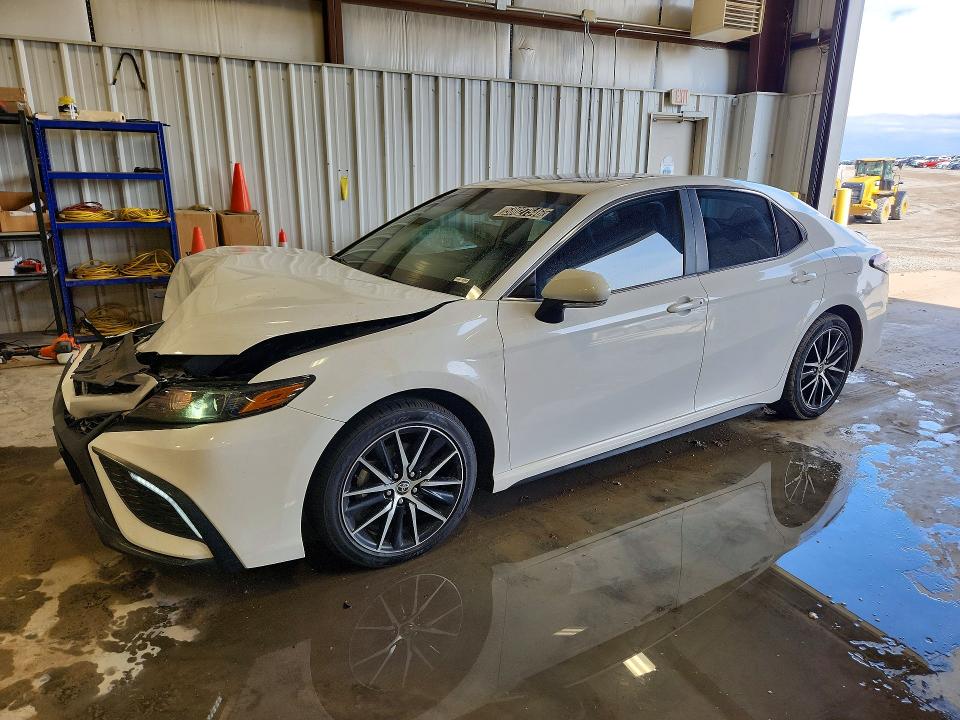 2022 Toyota Camry VIN 4T1S11AK0NU681798 COPART salvage auction — FRONT END, Tn - Certificate Of Title, sold $9,100 on 2026-07-09 (photo 1)