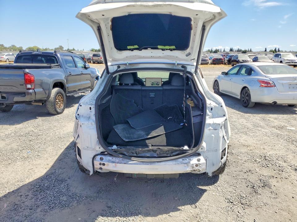 2023 Tesla Model y VIN 7SAYGDEE8PF690878 COPART salvage auction — REAR END, CA - SALVAGE CERTIFICATE, sold $10,700 on 2026-07-28 (photo 6)