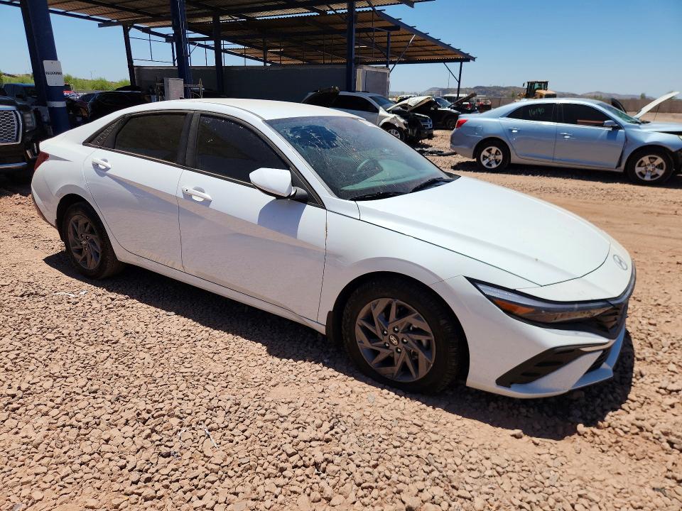 2024 Hyundai Elantra VIN KMHLM4DG3RU711998 COPART salvage auction — FRONT END, Az - Cert Of Title - Salvage, sold $4,200 on 2026-07-16 (photo 4)