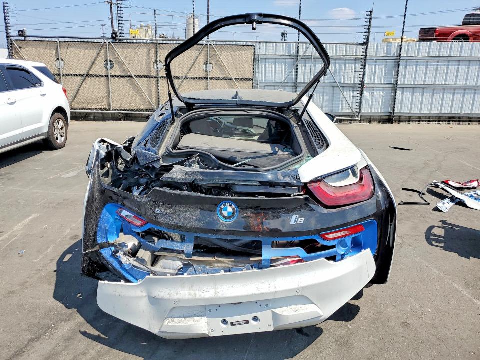 2019 BMW I8 VIN WBY2Z4C53K7D08434 COPART salvage auction — REAR END, Ca - Cert Of Title-Salvaged, sold $17,500 on 2026-07-29 (photo 6)