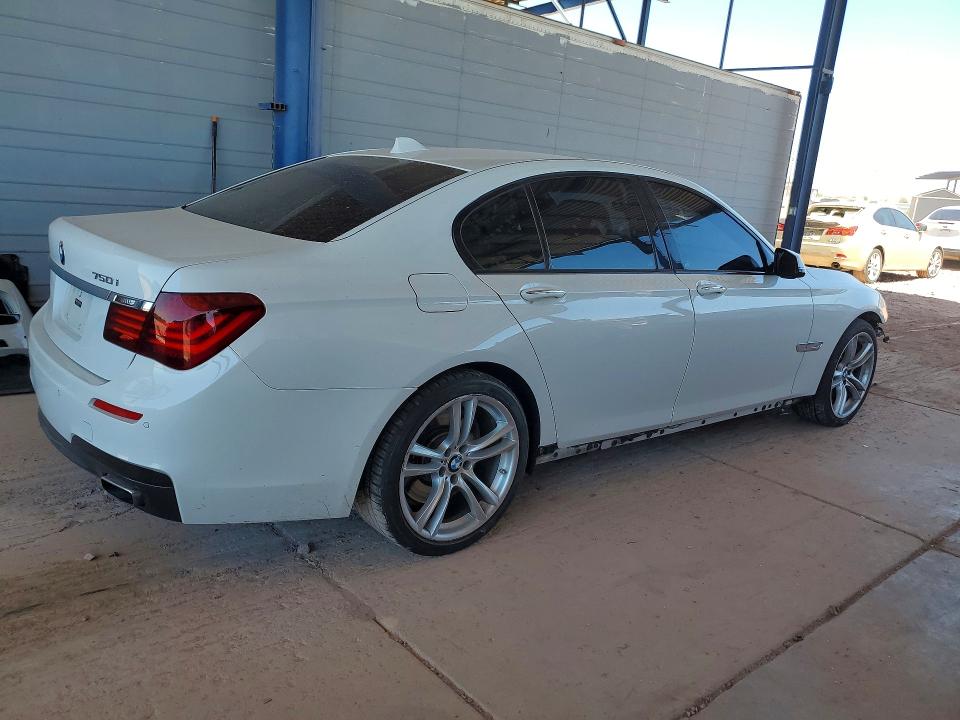 2014 BMW 7er VIN WBAYA8C51ED825077 COPART salvage auction — FRONT END, Az - Cert Of Title - Salvage, sold $550 on 2026-07-21 (photo 3)