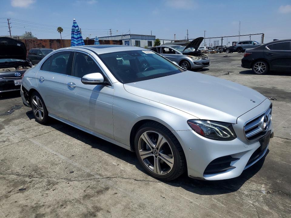 2018 Mercedes-benz E-klasse VIN WDDZF4JB1JA446267 COPART salvage auction — REAR END, Ca - Salvage Certificate, sold $7,800 on 2026-07-15 (photo 4)