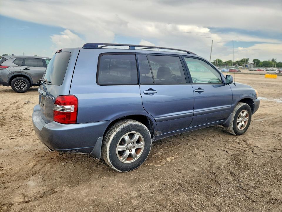 2006 Toyota Highlander VIN JTEGP21AX60110104 COPART salvage auction — MINOR DENT/SCRATCHES, Fl - Certificate Of Title, sold $1,100 on 2026-07-02 (photo 3)