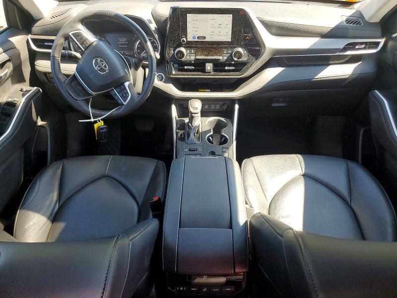 2024 Toyota Highlander VIN 5TDKDRBH2RS534292 COPART salvage auction — ALL OVER, CT - CERT OF TITLE-SALVAGE, sold $13,300 on 2026-07-23 (photo 8)