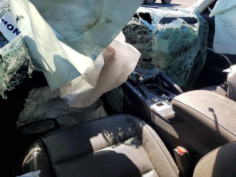 2025 Kia Telluride VIN 5XYP6DGC0SG594218 COPART salvage auction — ROLLOVER, Co - Non-Repairable Cert Of Title, sold $7,300 on 2026-07-29 (photo 8)
