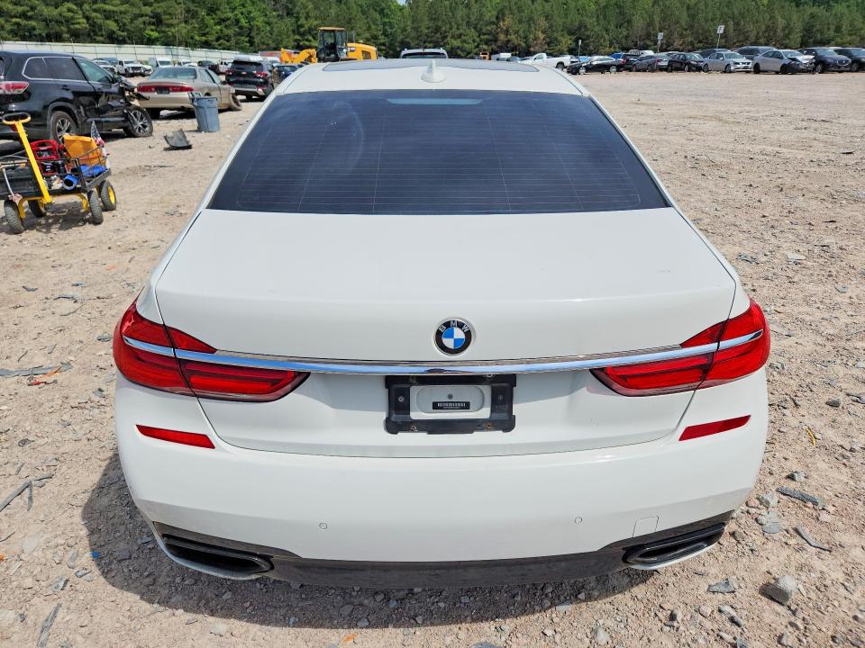 2016 BMW 7er VIN WBA7E2C59GG548029 COPART salvage auction — NORMAL WEAR, Va - Certificate Of Title, sold $6,800 on 2026-08-31 (photo 6)