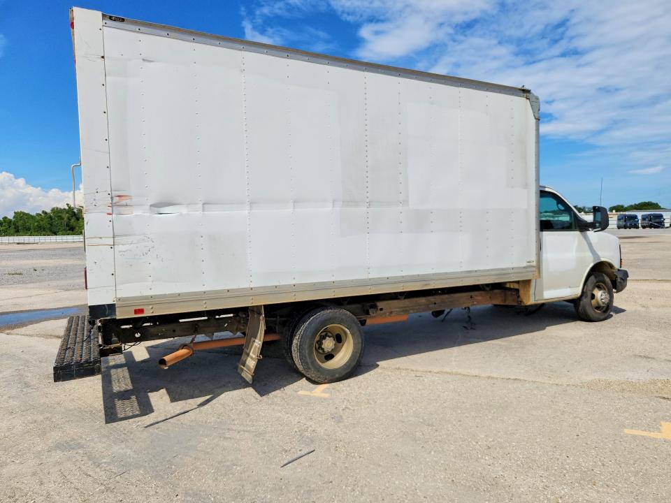 2015 Chevrolet Express 3500 VIN 1GB3G4CG9F1286446 COPART salvage auction — MECHANICAL, LA - CERTIFICATE OF TITLE, sold $150 on 2026-07-09 (photo 3)