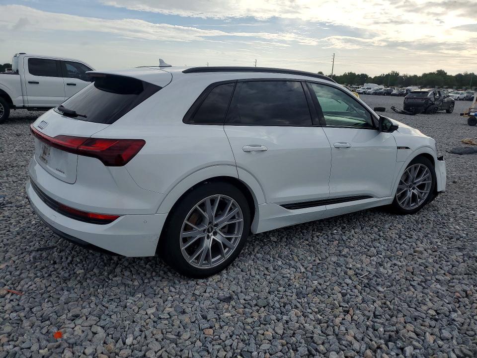 2021 Audi E-tron VIN WA1VAAGE9MB014672 COPART salvage auction — FRONT END, Fl - Certificate Of Destruction, sold $6,300 on 2026-07-10 (photo 3)