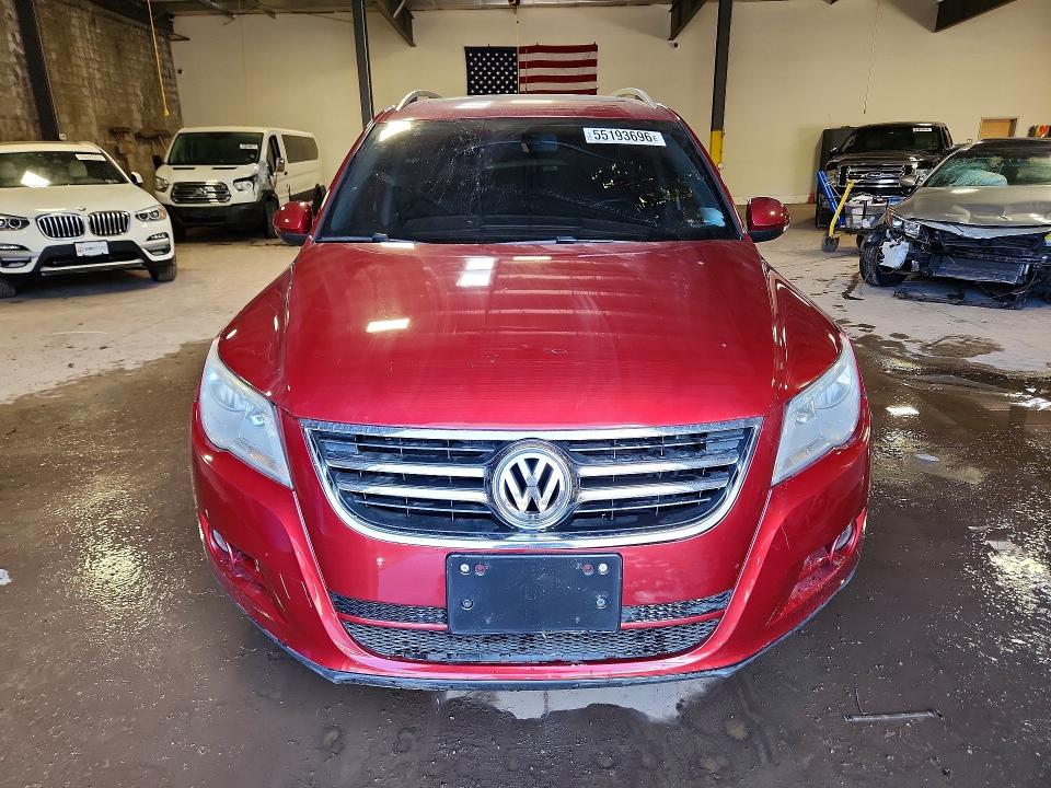 2011 Volkswagen Tiguan VIN WVGBV7AX7BW001009 COPART salvage auction — VANDALISM, Pa - Cert Of Salvage-Theft, sold $15 on 2026-08-03 (photo 5)