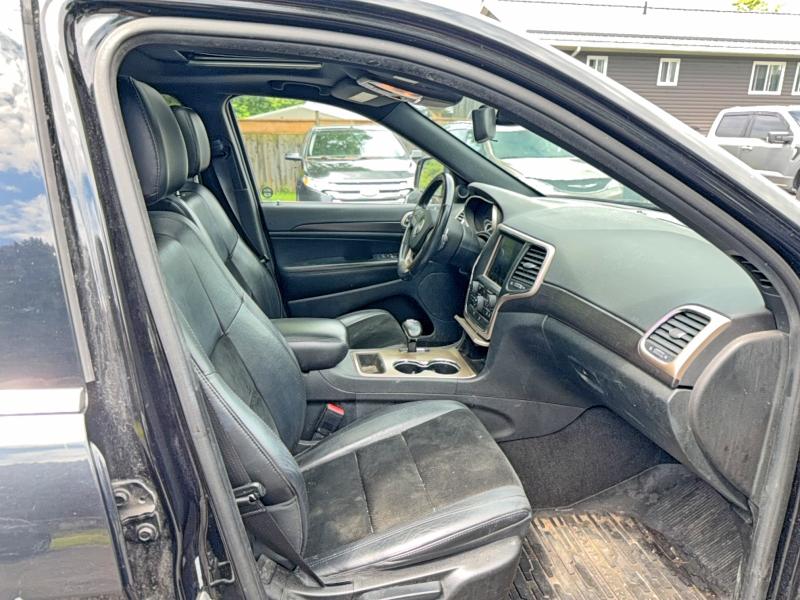 2015 Jeep VIN 1C4RJFAGXFC624916 COPART salvage auction — NORMAL WEAR, On - Permit No Brand - Unfit (P), sold $1,050 on 2026-07-03 (photo 5)