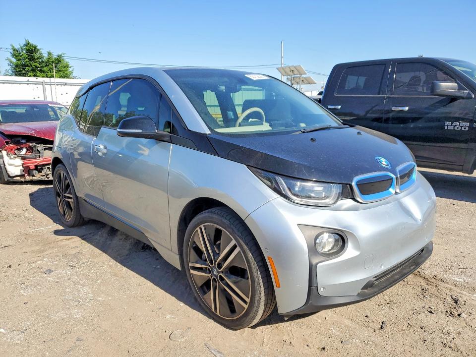 2015 BMW VIN WBY1Z2C51FV286979 COPART salvage auction — NORMAL WEAR, In - Certificate Of Title, sold $2,550 on 2026-07-17 (photo 4)