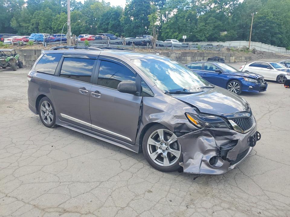 2017 Toyota Sienna VIN 5TDXZ3DC1HS849816 COPART salvage auction — FRONT END, Pa - Certificate Of Salvage, sold $10,400 on 2026-07-28 (photo 4)