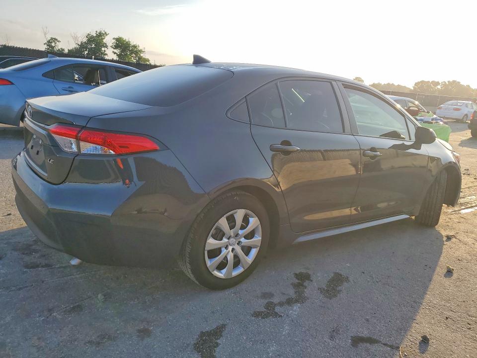 2025 Toyota Corolla VIN 5YFB4MDE0SP334757 COPART salvage auction — WATER/FLOOD, Fl - Certificate Of Destruction, sold $4,050 on 2026-07-28 (photo 3)